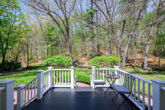1 Brewer Way, Hingham, MA 02043