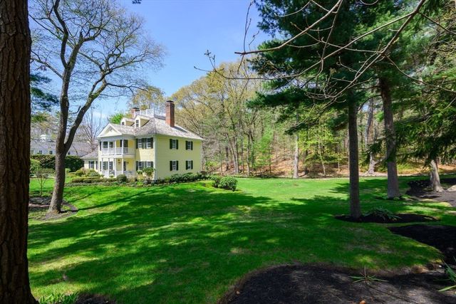 1 Brewer Way, Hingham, MA 02043