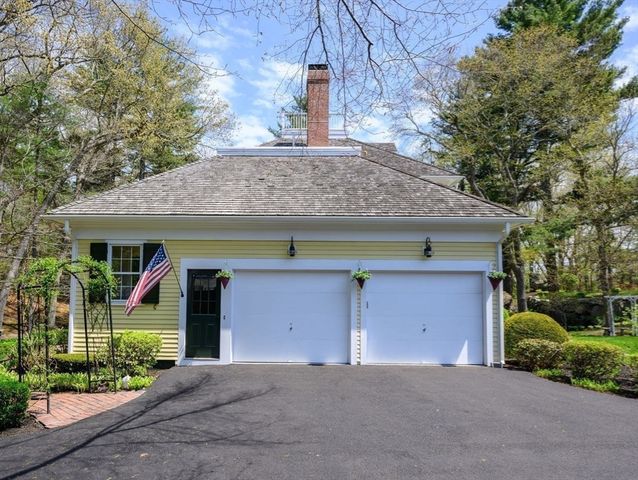 1 Brewer Way, Hingham, MA 02043