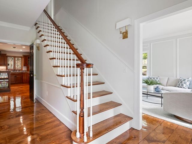 1 Brewer Way, Hingham, MA 02043