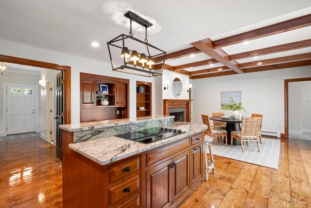 1 Brewer Way, Hingham, MA 02043