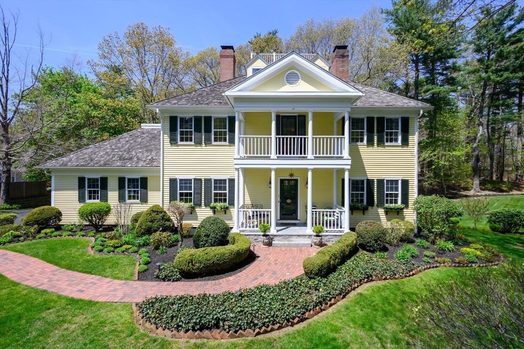 1 Brewer Way, Hingham, MA 02043