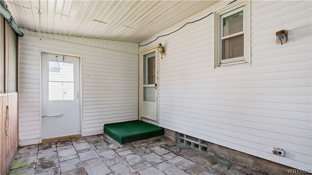 156 Two Mile Creek Road, Tonawanda, NY 14150