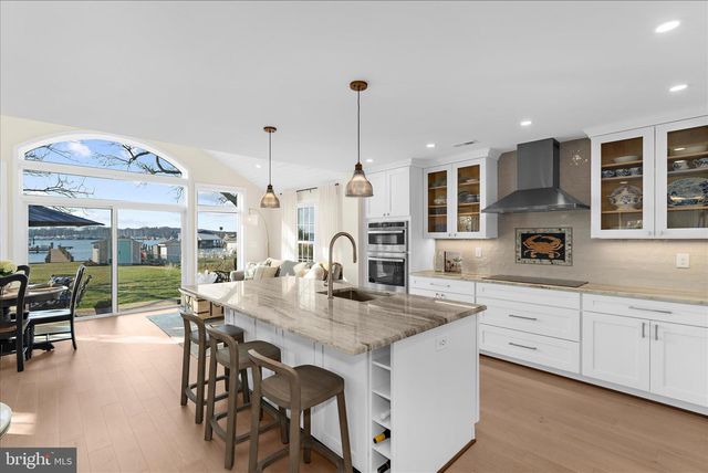 3738 BAY DR, Edgewater, MD 21037