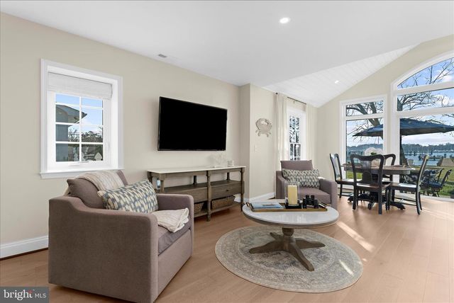 3738 BAY DR, Edgewater, MD 21037