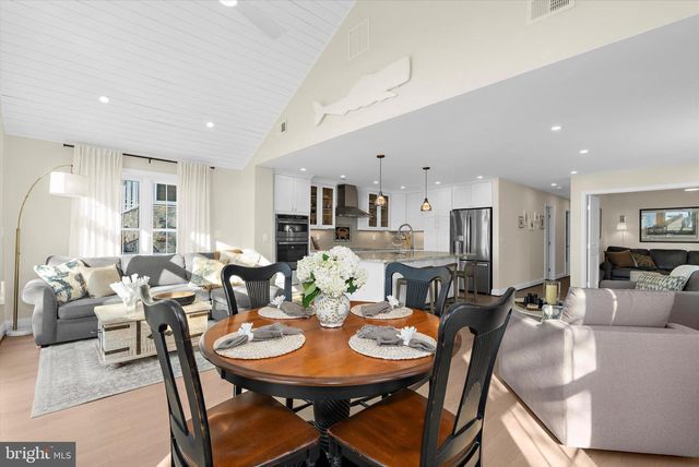 3738 BAY DR, Edgewater, MD 21037