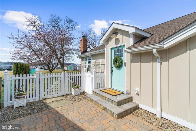 3738 BAY DR, Edgewater, MD 21037