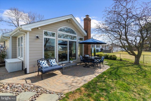 3738 BAY DR, Edgewater, MD 21037