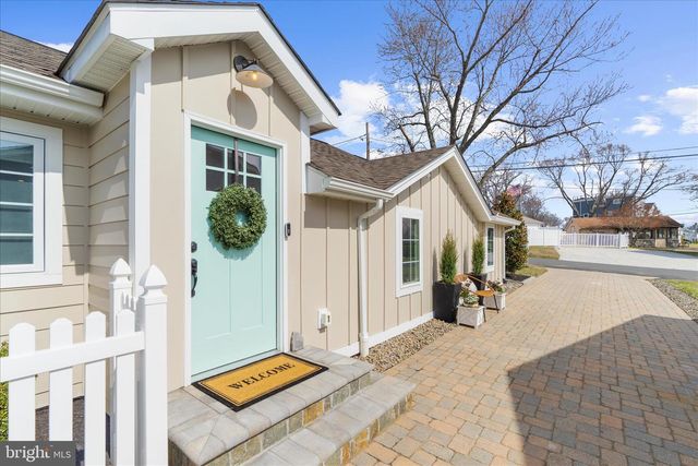 3738 BAY DR, Edgewater, MD 21037