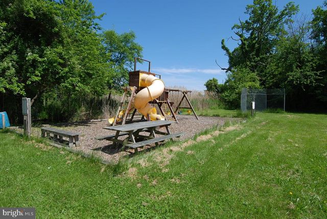 3738 BAY DR, Edgewater, MD 21037