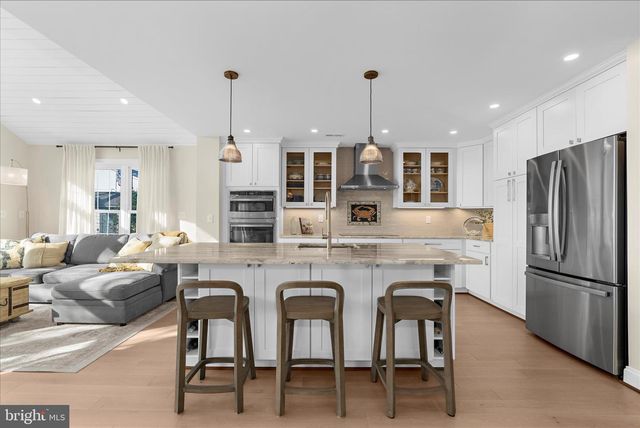 3738 BAY DR, Edgewater, MD 21037