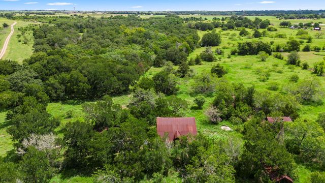 812 W Tobias Road, Ellinger, TX 78938