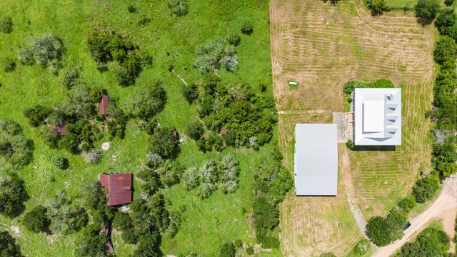 812 W Tobias Road, Ellinger, TX 78938