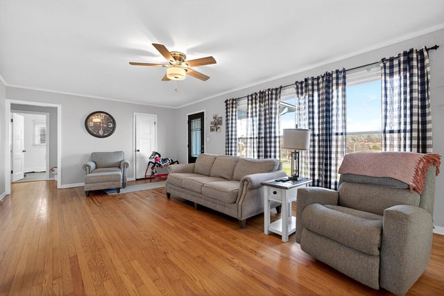 513 N Spring St, Sparta, TN 38583