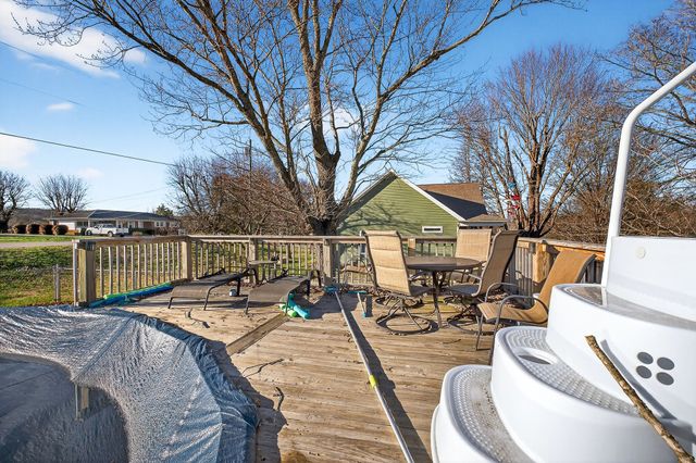 513 N Spring St, Sparta, TN 38583