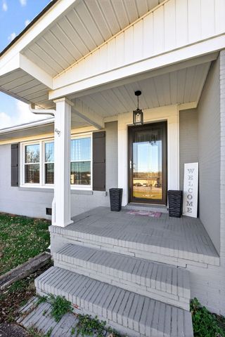 513 N Spring St, Sparta, TN 38583