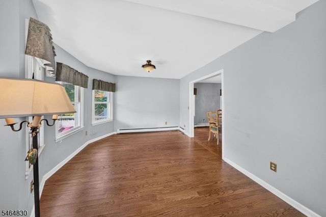 58 Somerset St, Somerville Boro, NJ 08876