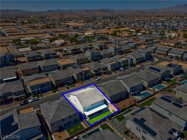 7260 Grace Estate Avenue, Las Vegas, NV 89113