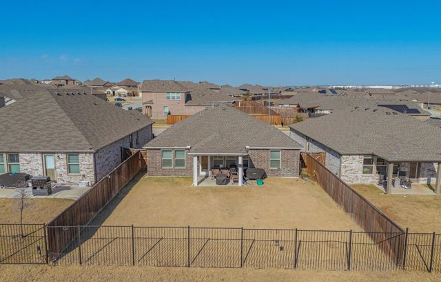 508 Bronze Forest Drive, Fort Worth, TX 76131