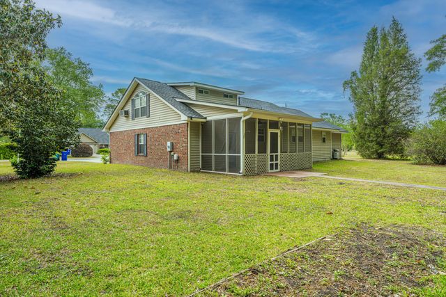 3337 Pinewood Drive, Ladson, SC 29456
