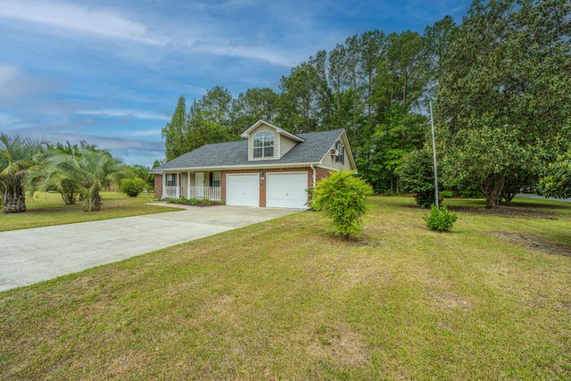 3337 Pinewood Drive, Ladson, SC 29456