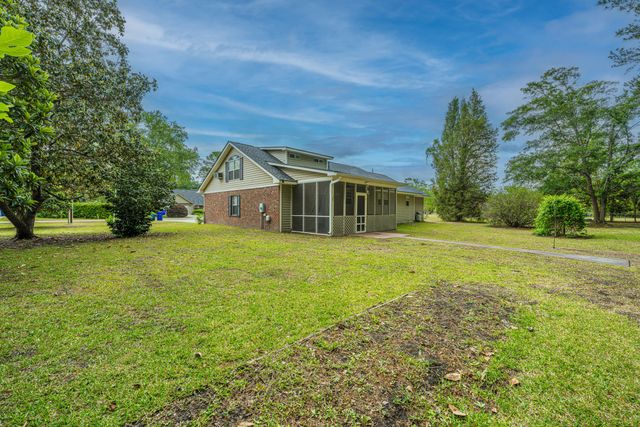 3337 Pinewood Drive, Ladson, SC 29456