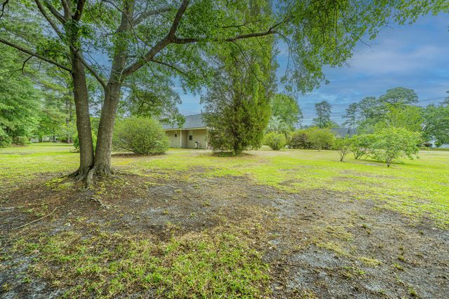 3337 Pinewood Drive, Ladson, SC 29456