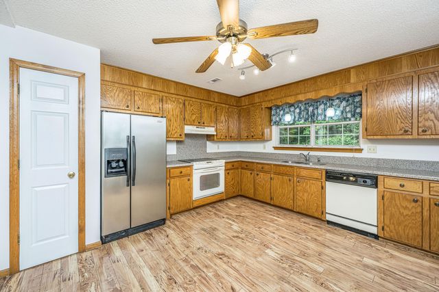 3337 Pinewood Drive, Ladson, SC 29456