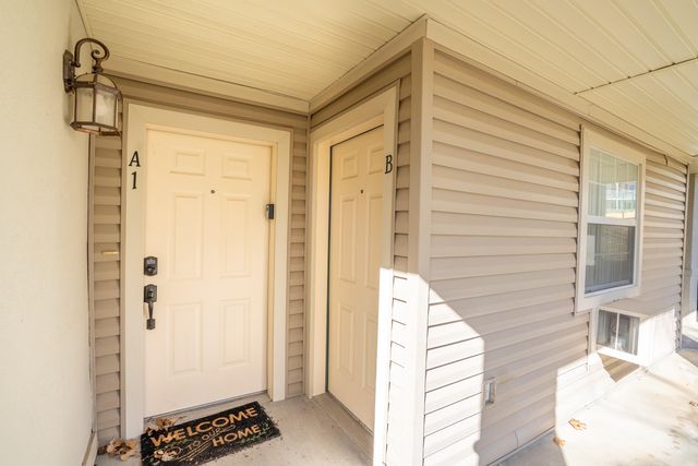 155 W Rockford Drive 1, Branson, MO 65616