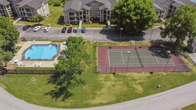 155 W Rockford Drive 1, Branson, MO 65616