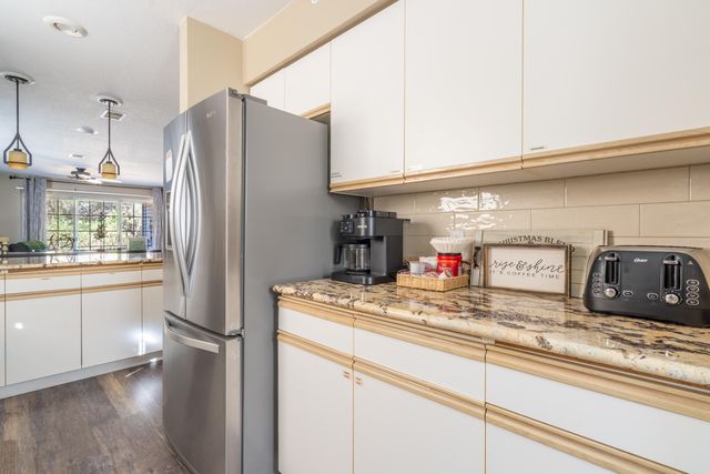 155 W Rockford Drive 1, Branson, MO 65616