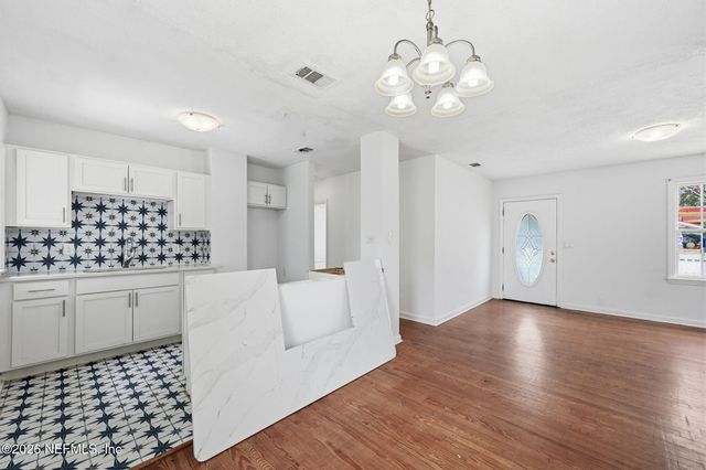 1097 MCDUFF Avenue S, Jacksonville, FL 32205