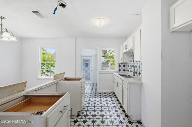 1097 MCDUFF Avenue S, Jacksonville, FL 32205