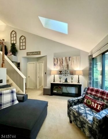 70 Wood Duck Ct, Allamuchy Twp., NJ 07840