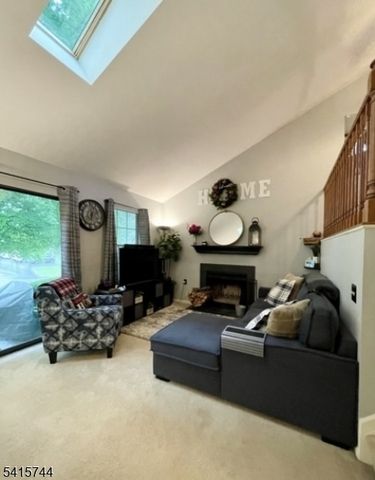 70 Wood Duck Ct, Allamuchy Twp., NJ 07840