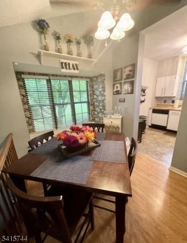 70 Wood Duck Ct, Allamuchy Twp., NJ 07840