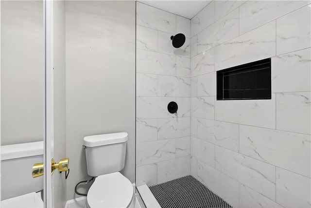 679 Anderson Walk, Marietta, GA 30062