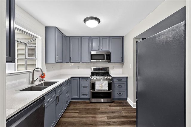 679 Anderson Walk, Marietta, GA 30062