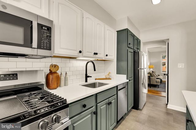 4727 8TH ST NE, Washington, DC 20017
