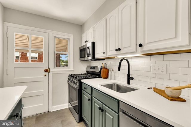 4727 8TH ST NE, Washington, DC 20017