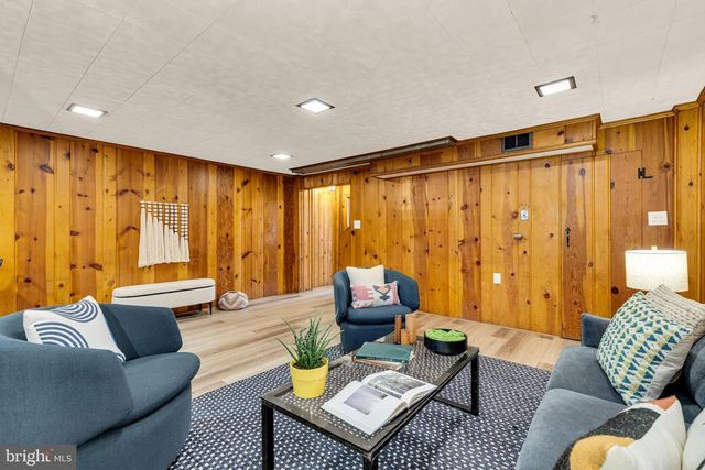 4727 8TH ST NE, Washington, DC 20017