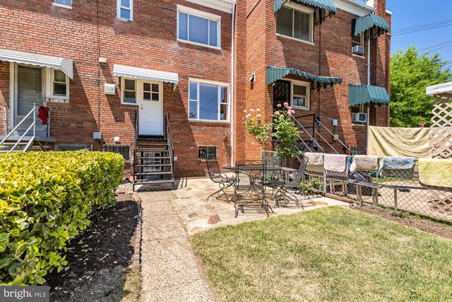 4727 8TH ST NE, Washington, DC 20017