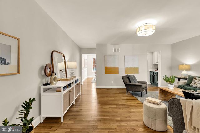 4727 8TH ST NE, Washington, DC 20017