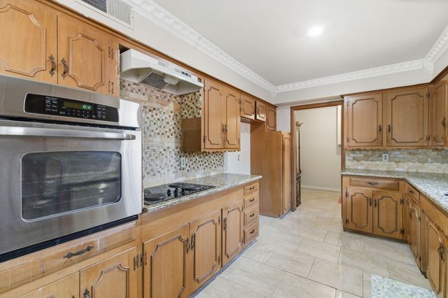 10015 Pensive Drive, Dallas, TX 75229