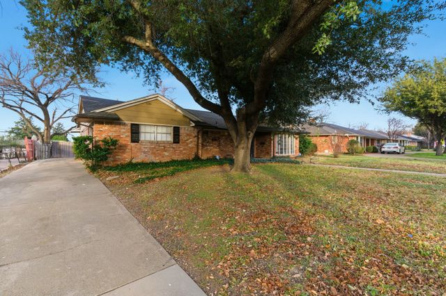 10015 Pensive Drive, Dallas, TX 75229