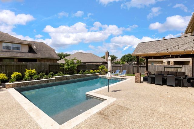 11027 Hilltop Park Lane, Cypress, TX 77433