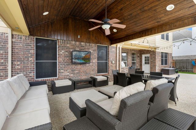 11027 Hilltop Park Lane, Cypress, TX 77433