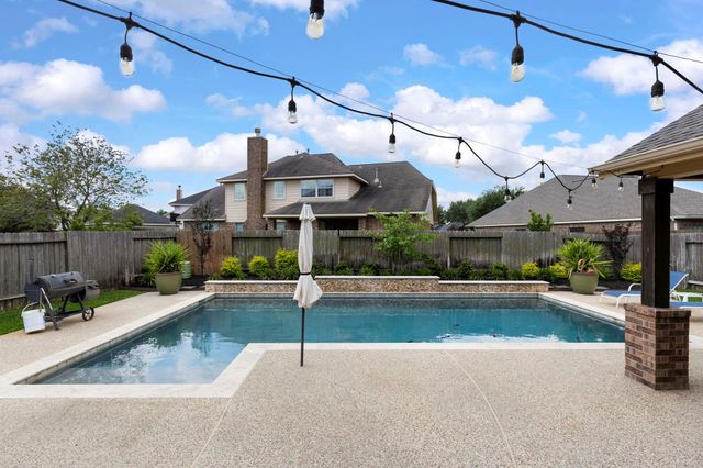 11027 Hilltop Park Lane, Cypress, TX 77433