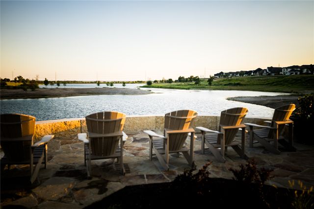 153 Summer Rain Way, Newark, TX 76071