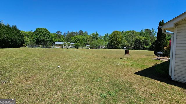 391 Maple Ridge Drive, Jackson, GA 30233